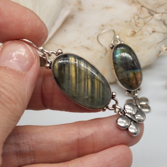 Genuine Large Labradorite Crystals Genuine Stones Silver Earrings Butter… - Picture 3 of 10